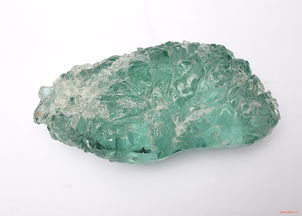 珠光溢彩，匠心獨運——淄博珠源玻璃工藝品廠優質彩色玻璃塊批發